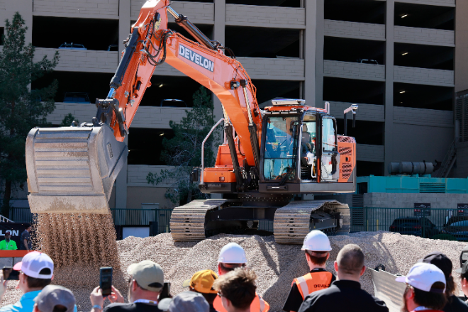 HD현대사이트솔루션, 무인 자율 굴착기 첫 현장 인도