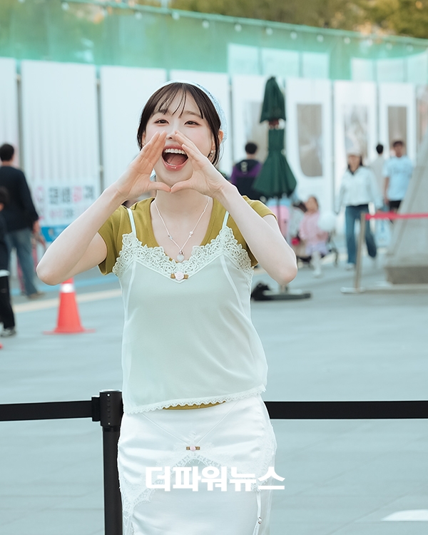 츄, 포토월 행사