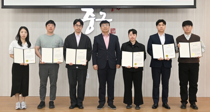 2026년 제1회 적극행정 우수공무원 시상 기념 촬영