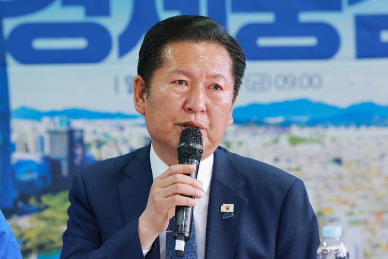 송파구에서 열린 민주당 현장 최고위(사진=연합뉴스)