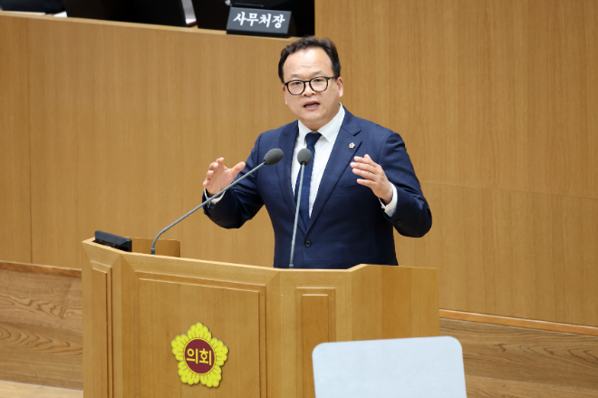 경기도의회 도시환경위원회 임창휘 의원 / 경기도의회