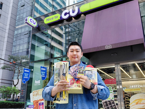 20대가 캐릭터 상품 가장 많이 샀다…CU 완구류 매출 75% 증가