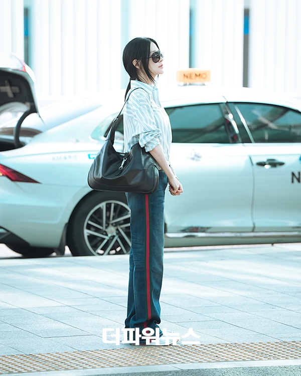이영애, 인천국제공항 출국