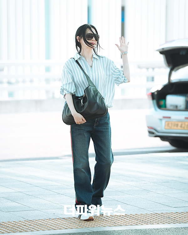 이영애, 인천국제공항 출국