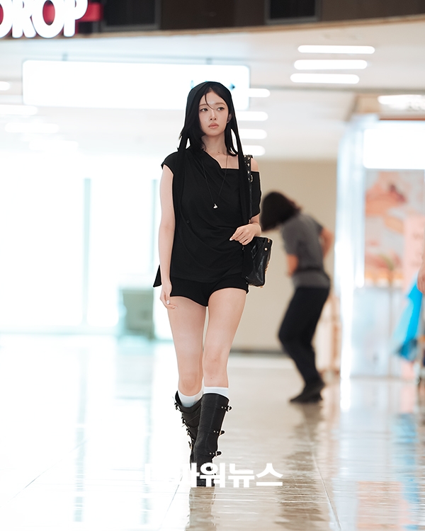 아이브 레이, 김포국제공항 출국