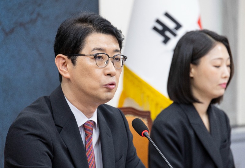 국민의힘 공소취소 특검법 저지특위 1차 회의에서 발언하는 주진우 위원장(사진=연합뉴스)