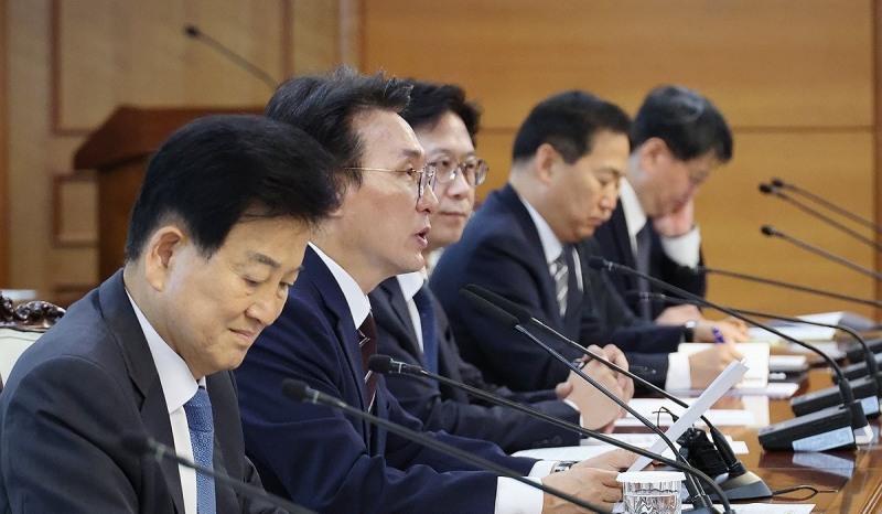 2045전략수립위원회 전체회의 주재하는 김민석 국무총리(사진=연합뉴스)