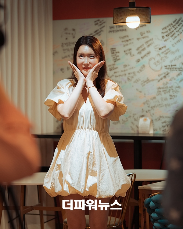 정은주, 두 번째 싱글 ‘자기야 가지마’를 발매 기념 포토행사