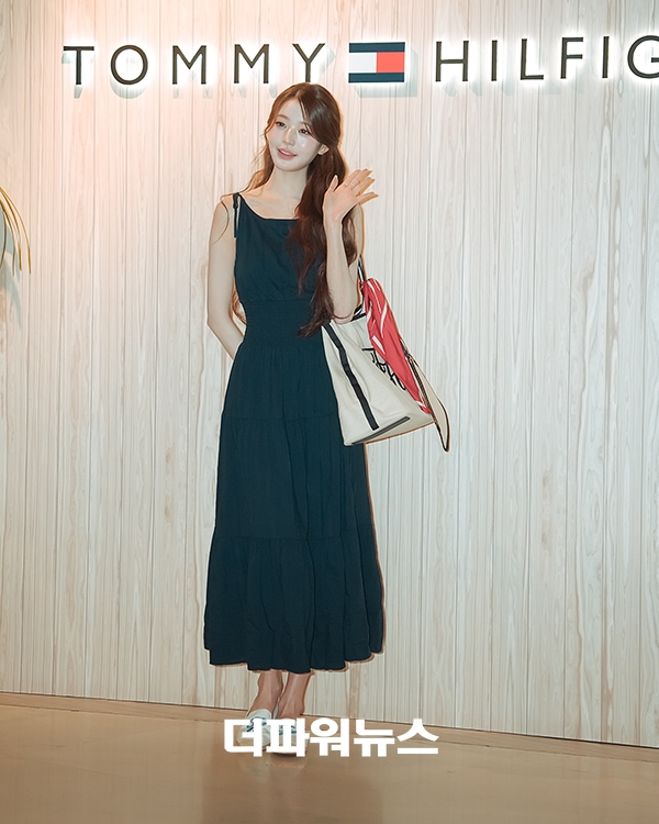아이브 장원영, 포토월 행사