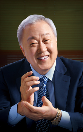 명인제약 이행명 회장. 사진=명인제약 홈페이지