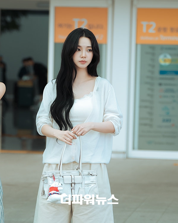 에스파 카리나, 인천국제공항 출국