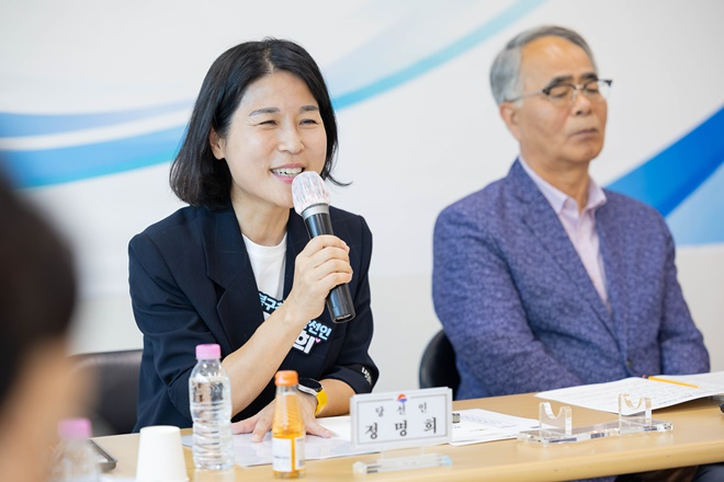 정명희 부산 북구청장 당선인이 발언을 하고 있다.(사진제공=정명희 북구청장 당선인 인수위)