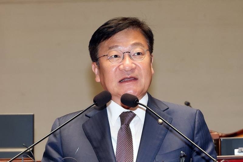 의원총회 발언하는 정점식 원내대표(사진=연합뉴스)