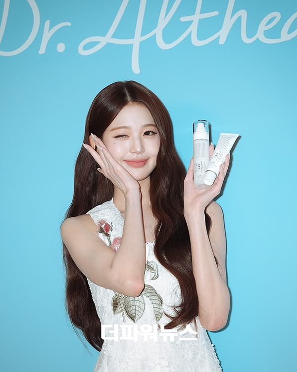 아이브 장원영, 포토월 행사