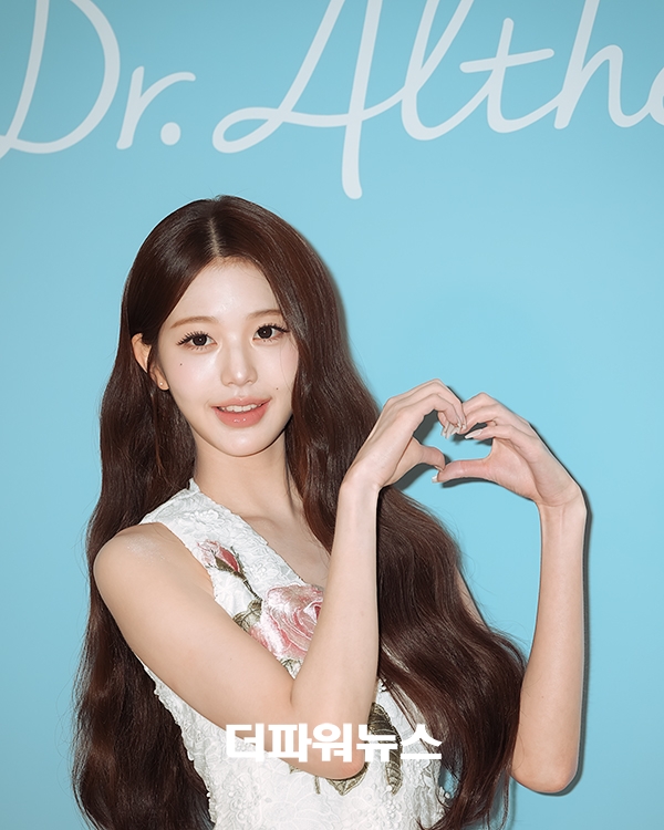 아이브 장원영, 포토월 행사