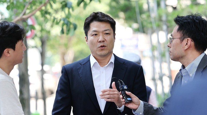 특검 출석하는 최재훈 대전지검 부장검사(사진=연합뉴스)