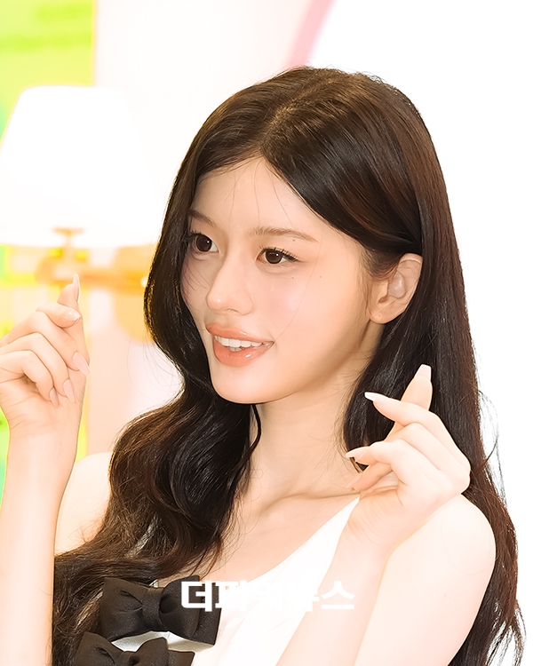 아일릿 민주, 포토월 행사