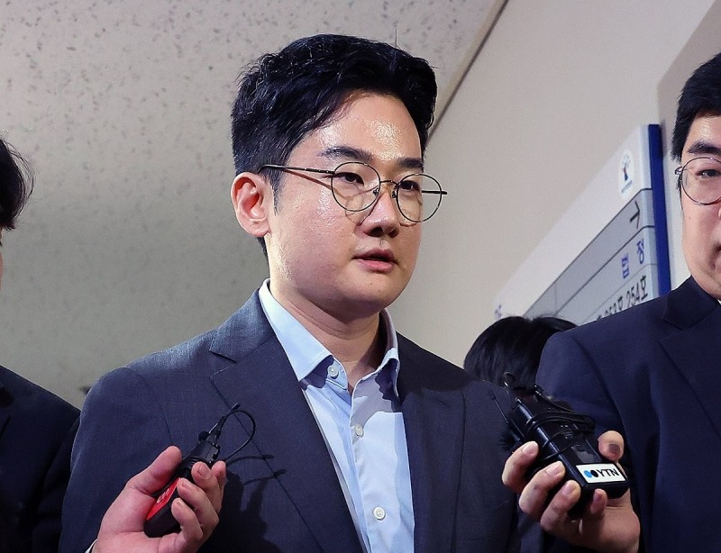 피습 자작극 의혹 정이한 구속 심사 출석(사진=연합뉴스)