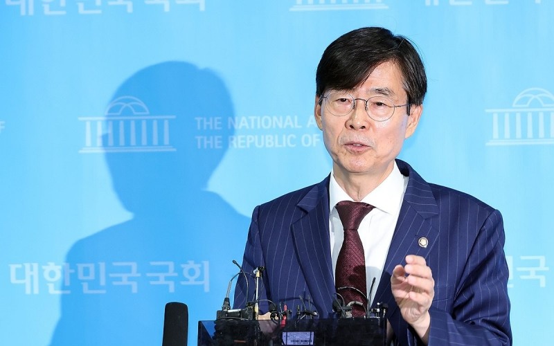 장동혁 대표 윤리위 제소한 조경태 의원(사진=연합뉴스)