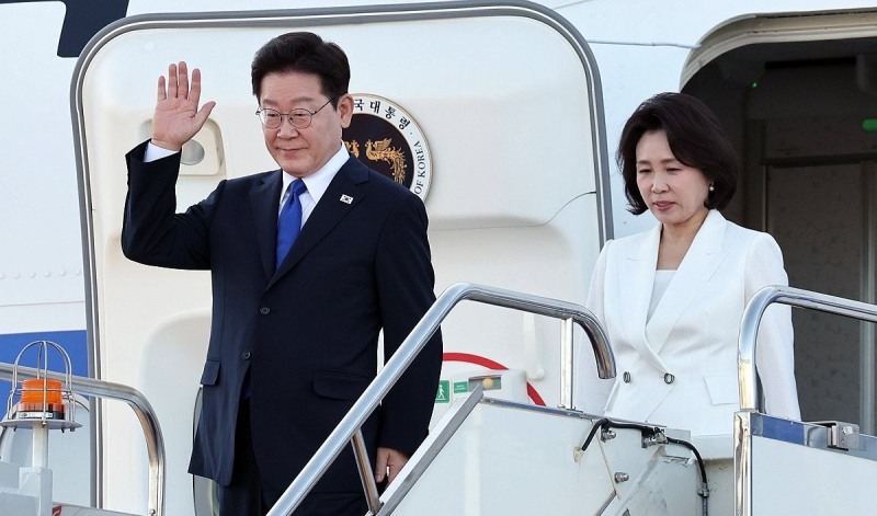 몽골 도착한 이재명 대통령과 김혜경 여사(사진=연합뉴스)