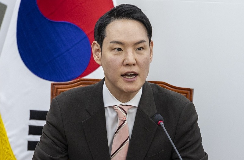 정책조정회의에서 발언하는 김한규 원내정책수석(사진=연합뉴스)
