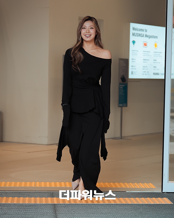 리정, 포토월 행사