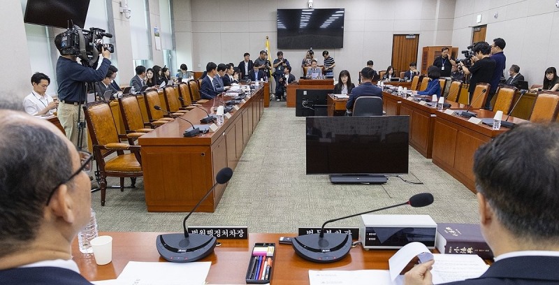 국민의힘 불참 속 열린 국회 법사위 제1소위(사진=연합뉴스)