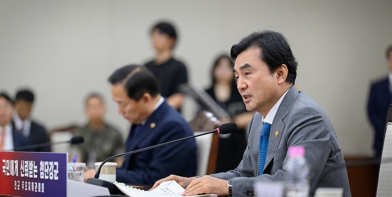 16일 당정 협의에서 발언하는 안규백 국방부 장관(사진=연합뉴스)