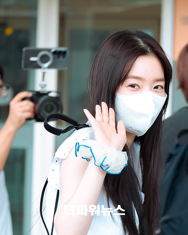 아이린, 인천국제공항 출국