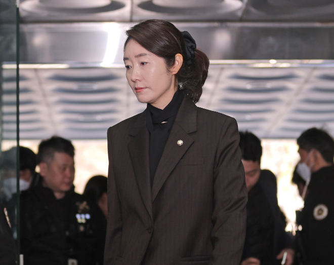 영장실질심사 출석하는 강선우 의원.(사진=연합뉴스)