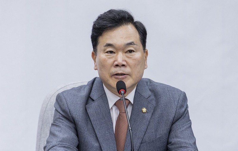 원내대책회의에서 발언하는 김승수 원내운영수석부대표(사진=연합뉴스)