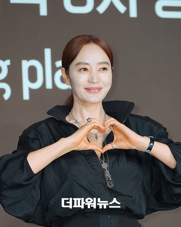 김혜수, 지금 불륜이 문제가 아닙니다 제작발표회