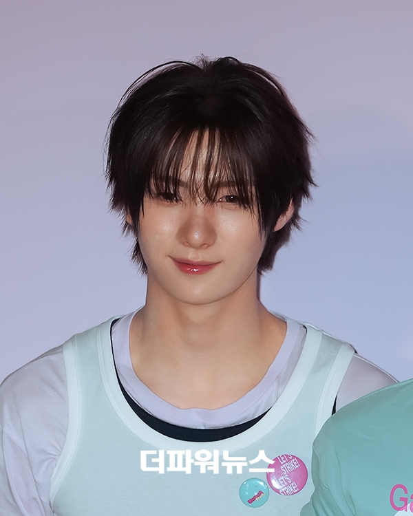 투어스 영재, 포토월 행사