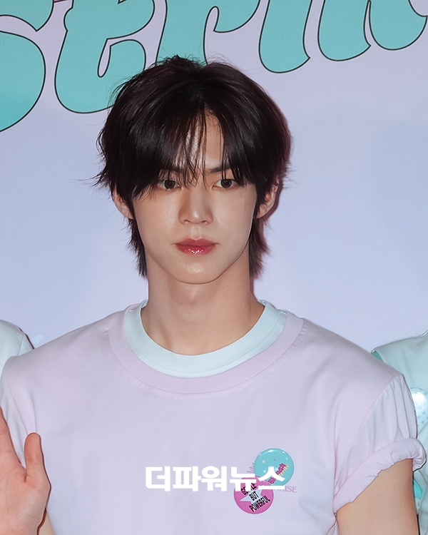 투어스 도훈, 포토월 행사