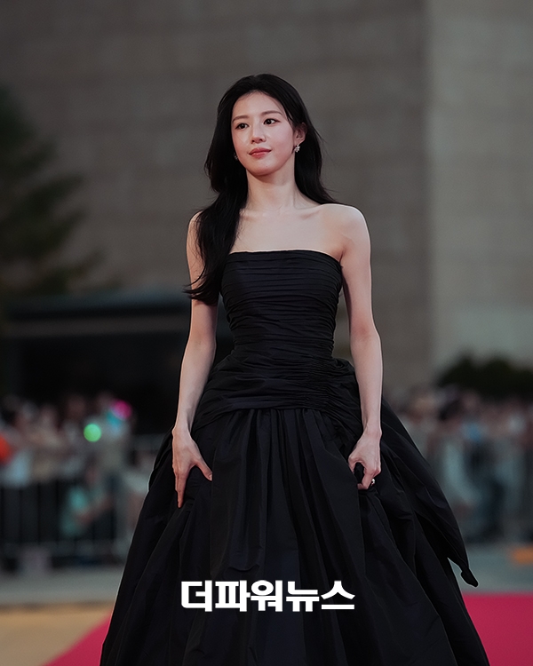 고윤정, 5회 청룡시리즈어워즈 레드카펫