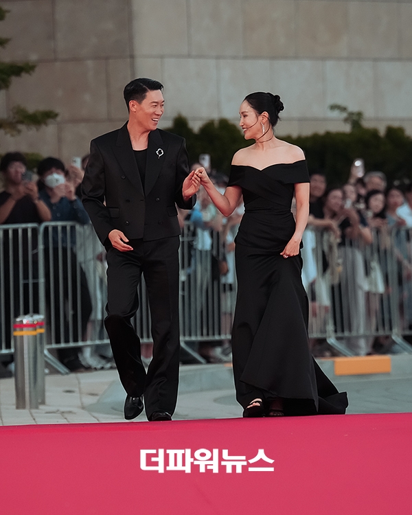 진선규-박보경, 5회 청룡시리즈어워즈 레드카펫
