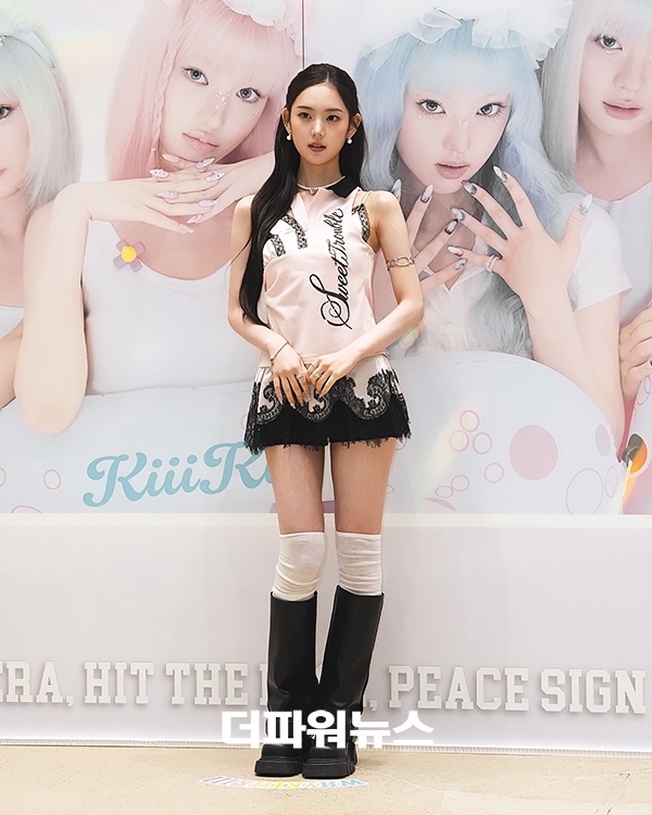 키키 이솔, 미니 3집 발매 기념 팝업 스토어 오픈 포토콜 행사