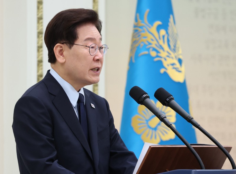 이재명 대통령이 7일 청와대 영빈관에서 열린 진실화해위 3기 출범 계기 국가폭력 피해자 위로 오찬에서 인사말을 하고 있다. 사진=연합뉴스
