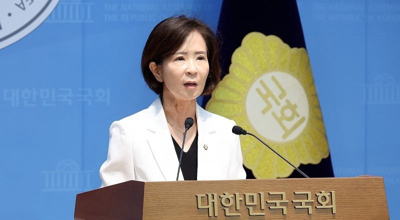 논평 기자회견 하는 최수진 원내수석대변인(사진=연합뉴스)