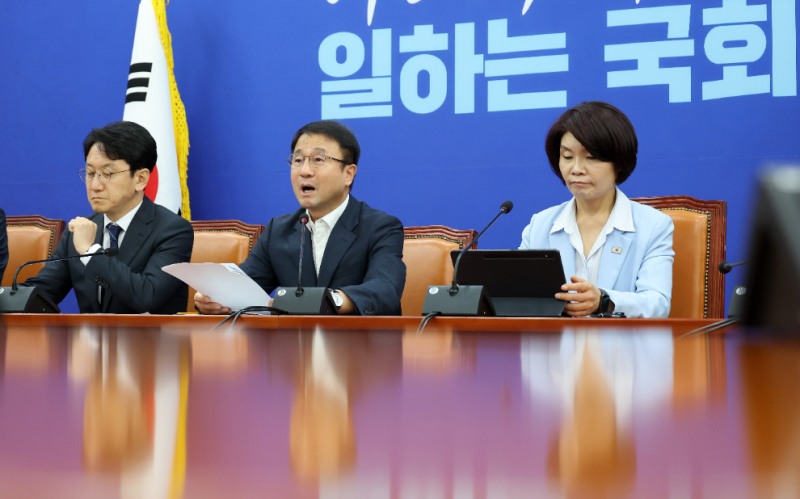 발언하는 한병도 대표 직무대행(사진=연합뉴스)