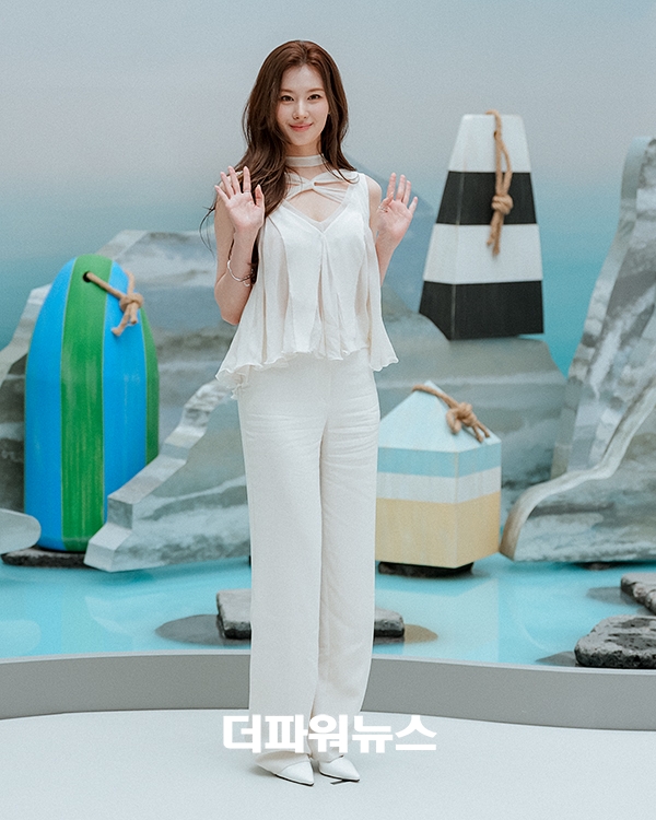 트와이스 사나, 포토월 행사