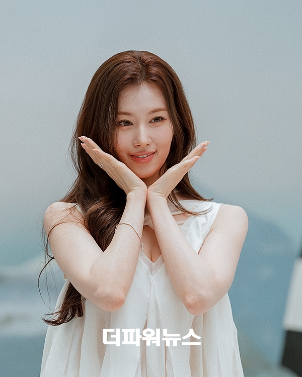 트와이스 사나, 포토월 행사