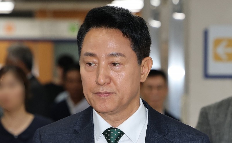 항소심 첫 공판 출석하는 오세훈 서울시장(사진=연합뉴스)