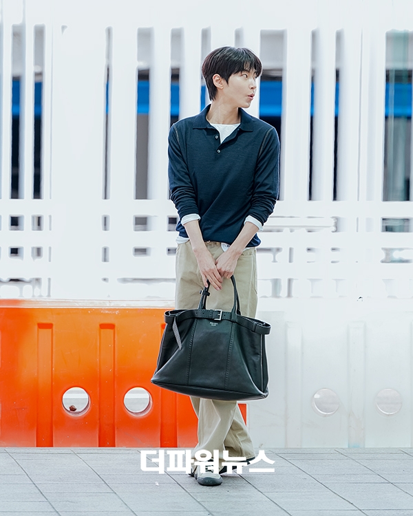 황인엽, 인천국제공항 출국