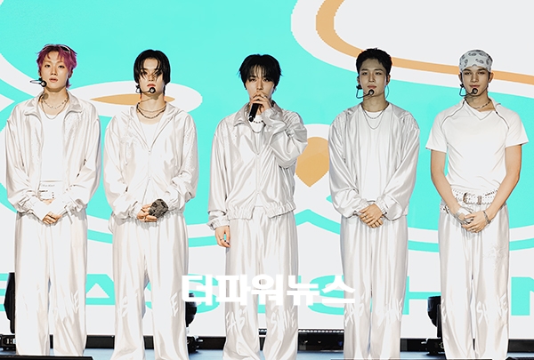 이스트샤인(EASTSHINE), Single Album 《어이쿠(EOI_KU)》 발매 쇼케이스