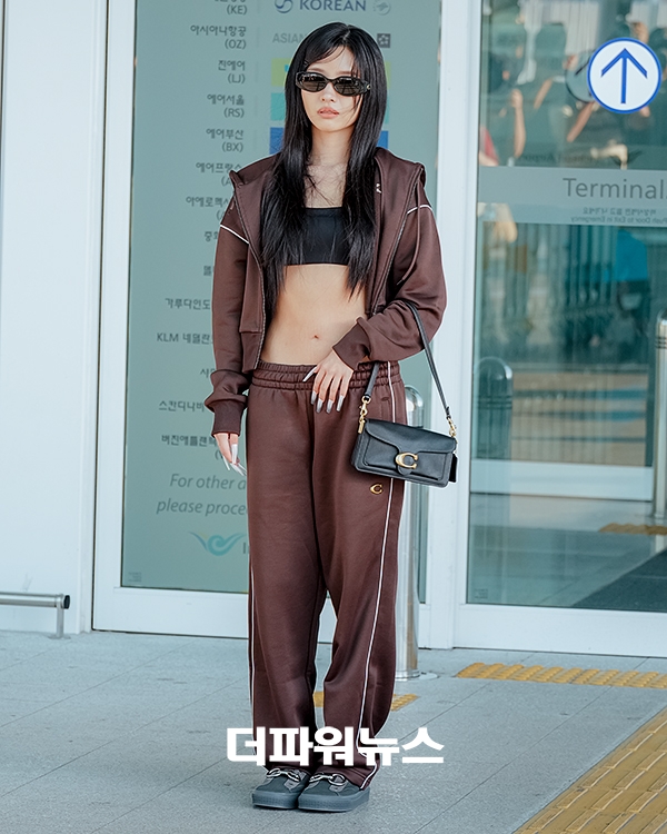 아이들 소연, 인천국제공항 출국
