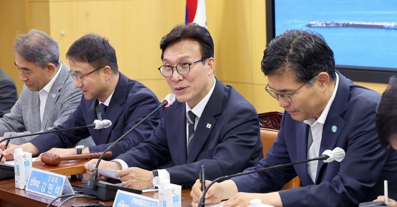 김민석 대표 최고위원회의 발언(사진=연합뉴스)
