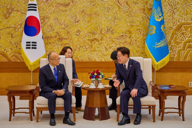 이재명 대통령, 아시아개발은행 총재 접견(사진=연합뉴스)