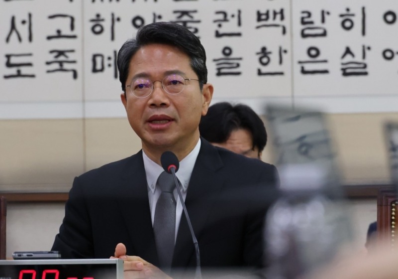 질문에 답하는 김승원 법무부 장관 후보자(사진=연합뉴스)