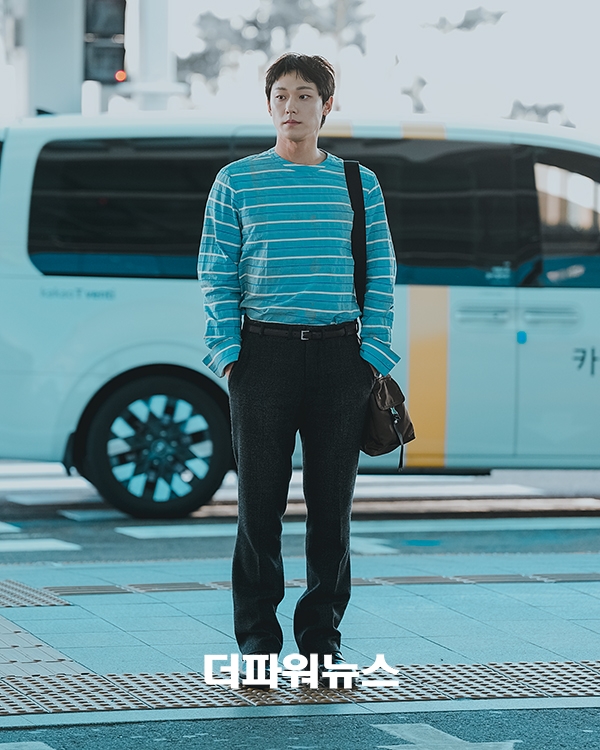 이도현, 인천국제공항 출국